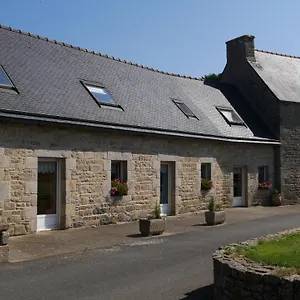 La Ferme Guibel Bed & Breakfast Plouzélambre