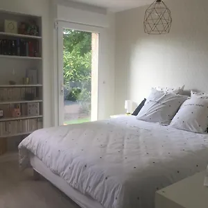 Les Tignoliers Bed & Breakfast
